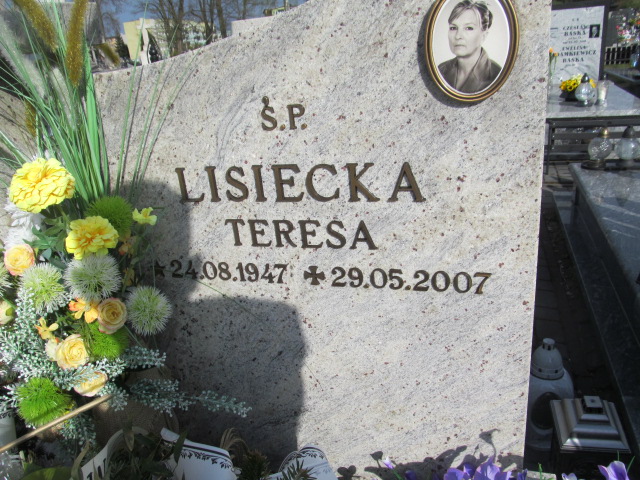 Teresa Lisiecka 1947 Biłgoraj - Grobonet - Wyszukiwarka osób pochowanych