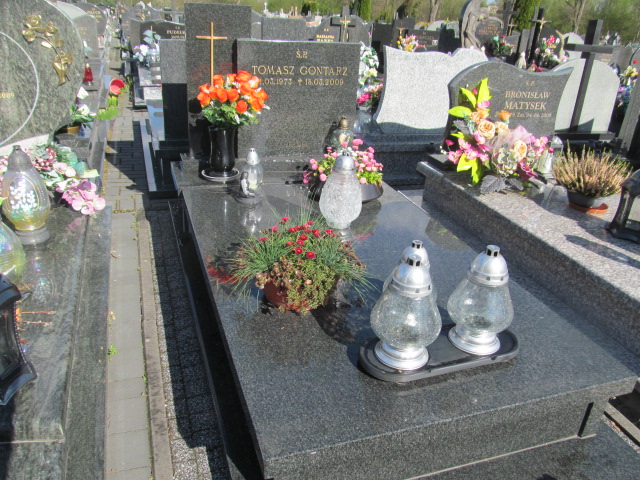 Grób Tomasz Gontarz