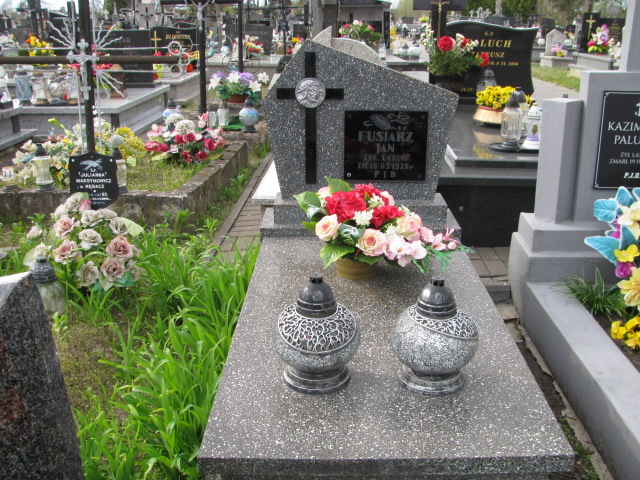 Grób Jan Fusiarz