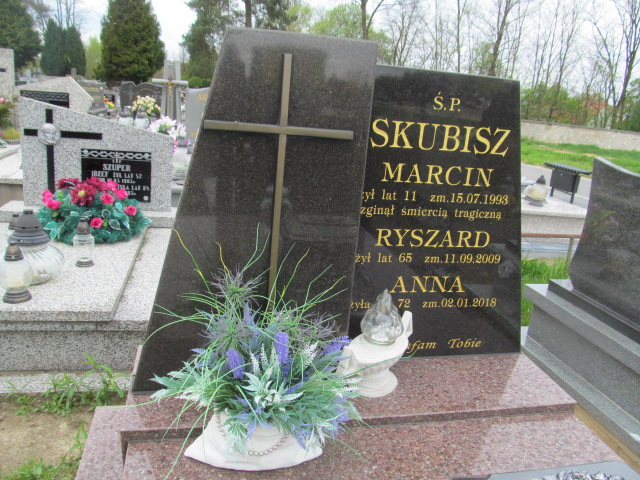 Marcin Skubisz 1982 Biłgoraj - Grobonet - Wyszukiwarka osób pochowanych